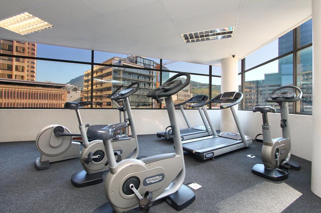 Full Power, Long Stay Rates, Walk To V&A Waterfront, Fibre Wifi, Gym & Pool Cape Town Exterior photo