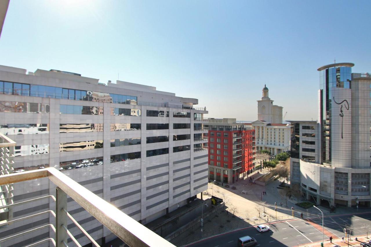 Full Power, Long Stay Rates, Walk To V&A Waterfront, Fibre Wifi, Gym & Pool Cape Town Exterior photo