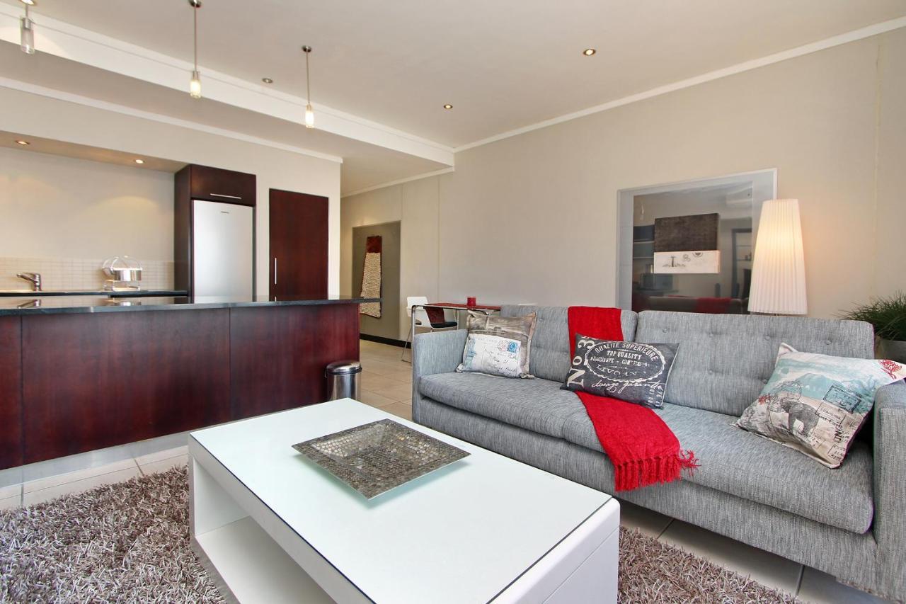Full Power, Long Stay Rates, Walk To V&A Waterfront, Fibre Wifi, Gym & Pool Cape Town Exterior photo