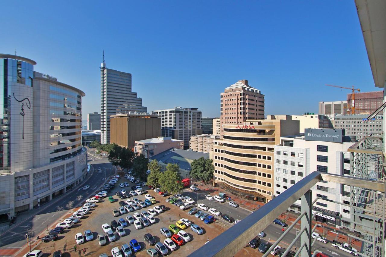 Full Power, Long Stay Rates, Walk To V&A Waterfront, Fibre Wifi, Gym & Pool Cape Town Exterior photo